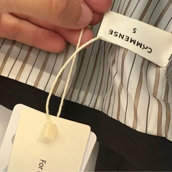 Commense Black Cropped Blazer - Picture 7 of 7